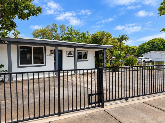 4401 SW 21st Street, Fort Lauderdale, FL 33317