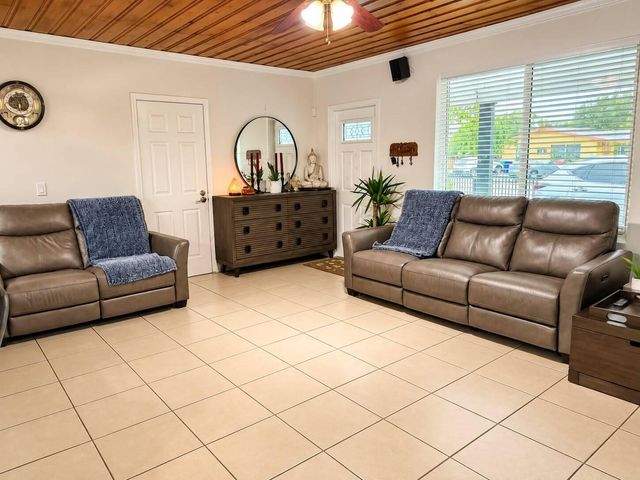 4401 SW 21st Street, Fort Lauderdale, FL 33317