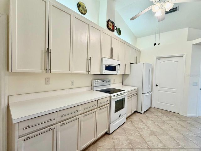 9815 LA VONDA STREET, Riverview, FL 33569