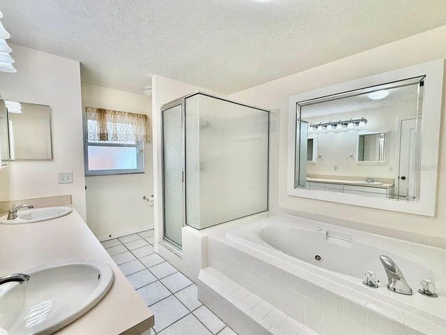 9815 LA VONDA STREET, Riverview, FL 33569