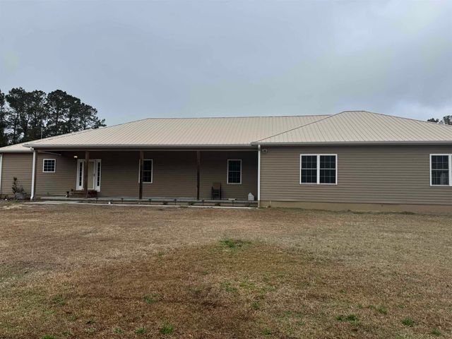 1585 Daisy Rd., Loris, SC 29569