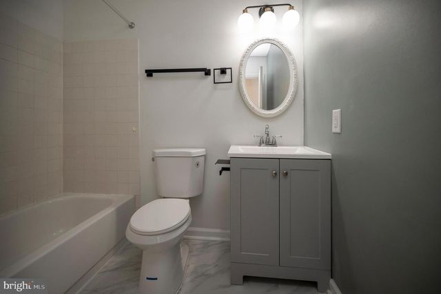 3517 WAVERLY DR, Fredericksburg, VA 22407