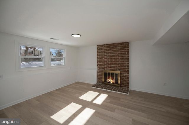 3517 WAVERLY DR, Fredericksburg, VA 22407