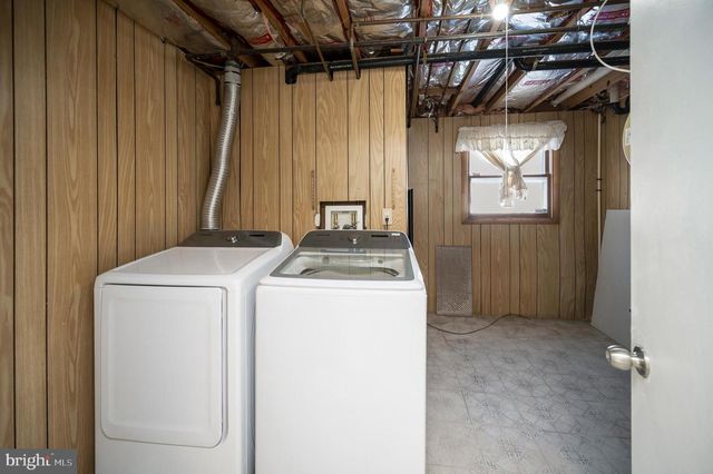 3517 WAVERLY DR, Fredericksburg, VA 22407