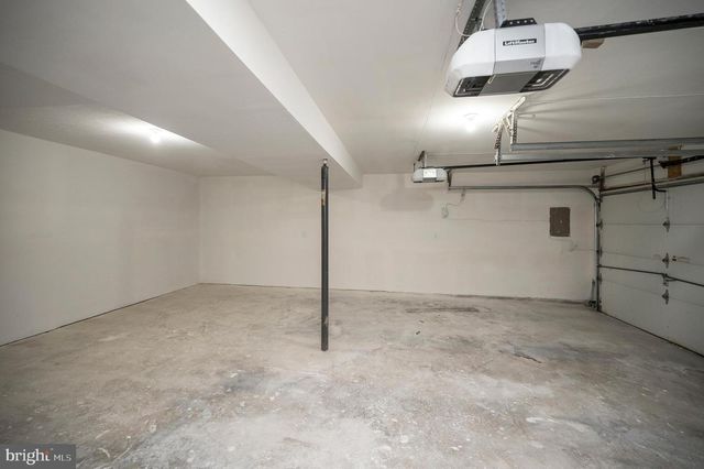 3517 WAVERLY DR, Fredericksburg, VA 22407