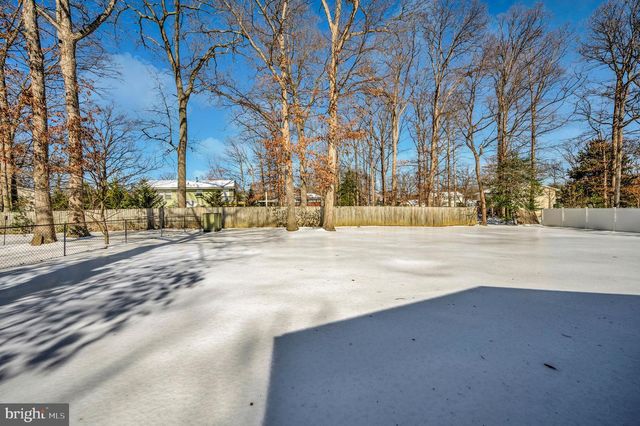 3517 WAVERLY DR, Fredericksburg, VA 22407