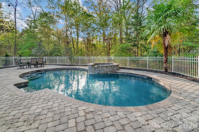 1216 Flat Heads Lane, Waxhaw, NC 28173