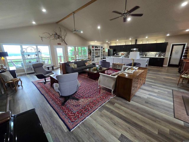 5 Irish Hills Road, Edgemont, AR 72044