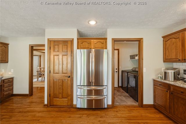 8 Meadow Ridge Drive, Hurricane, WV 25526