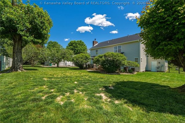 8 Meadow Ridge Drive, Hurricane, WV 25526