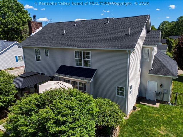 8 Meadow Ridge Drive, Hurricane, WV 25526