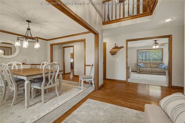 8 Meadow Ridge Drive, Hurricane, WV 25526