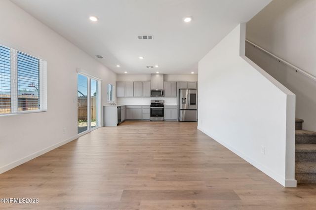 7745 Wandering Way, Reno, NV 89506