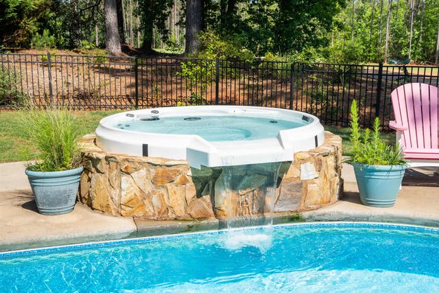 132 Bay Tree Court, Inman, SC 29349