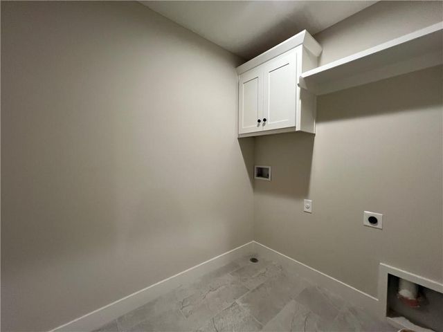 28407 W 161st Street, Gardner, KS 66030