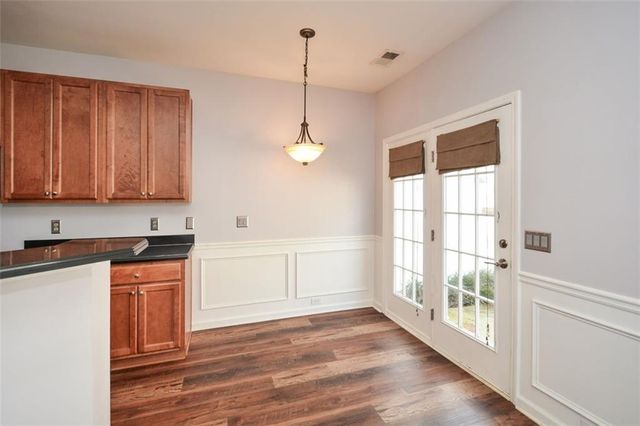 1749 Oakbrook NW Lane, Kennesaw, GA 30152