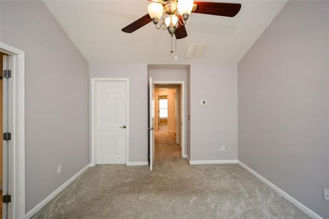 1749 Oakbrook NW Lane, Kennesaw, GA 30152