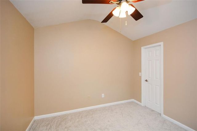 1749 Oakbrook NW Lane, Kennesaw, GA 30152