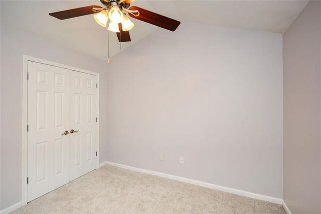 1749 Oakbrook NW Lane, Kennesaw, GA 30152