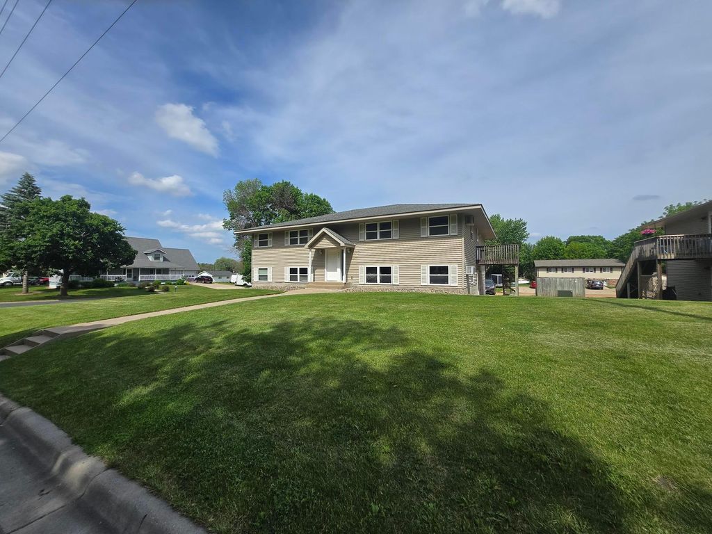 309 5th Avenue NW, New Prague, MN 56071 — photo 2