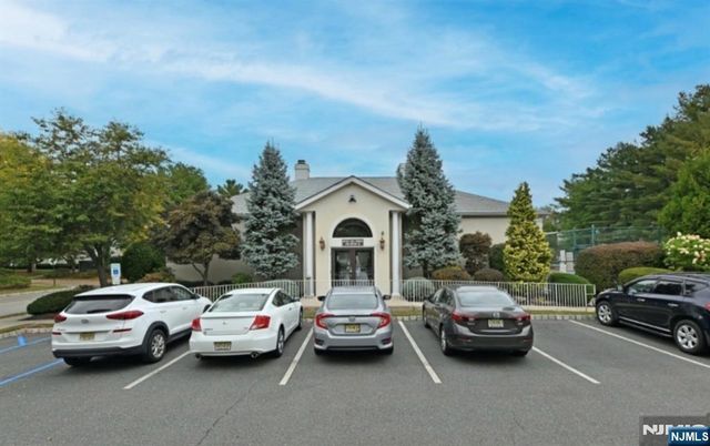 608 Brittany Drive 608, Wayne, NJ 07470