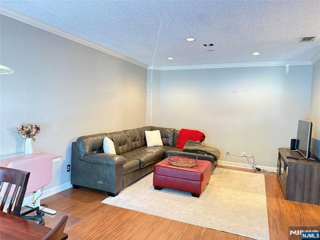 608 Brittany Drive 608, Wayne, NJ 07470