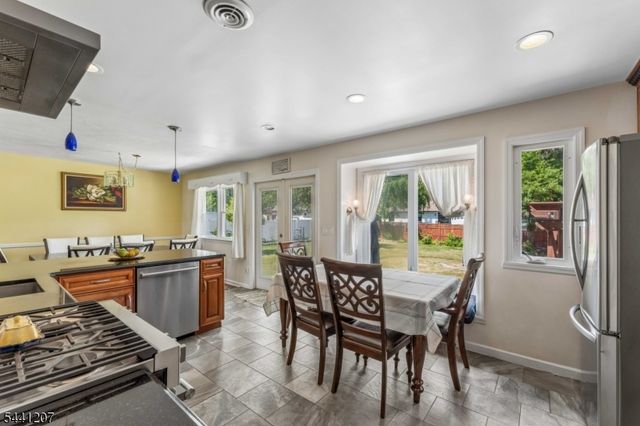 336 Darby Ln, Mountainside Boro, NJ 07092