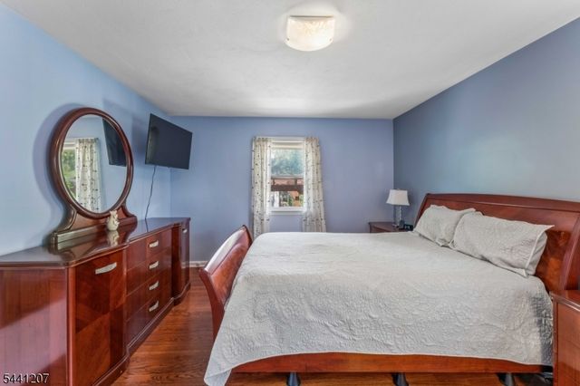 336 Darby Ln, Mountainside Boro, NJ 07092