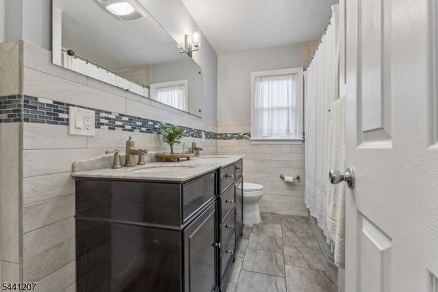 336 Darby Ln, Mountainside Boro, NJ 07092