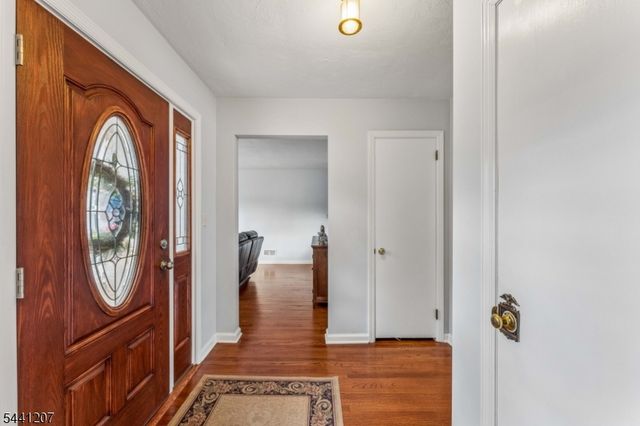 336 Darby Ln, Mountainside Boro, NJ 07092