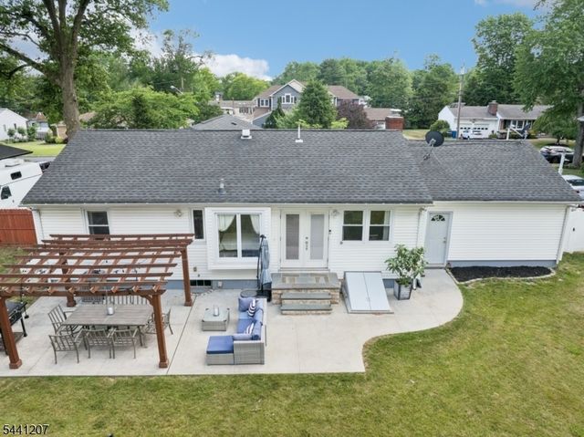 336 Darby Ln, Mountainside Boro, NJ 07092