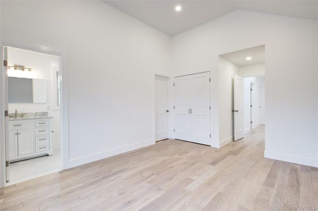 56 Kirkwood Road, Port Washington, NY 11050