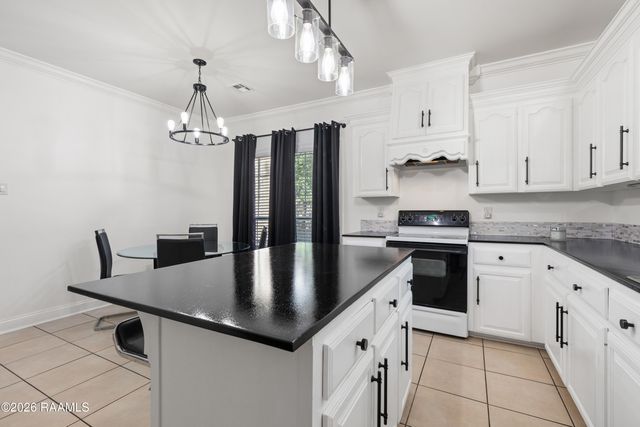 207 Buick Street, Lafayette, LA 70501
