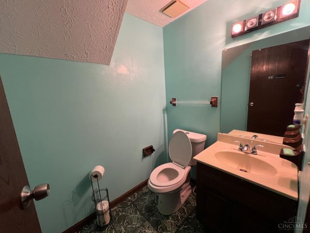 5 Knollwood Court, Fairfield, OH 45014