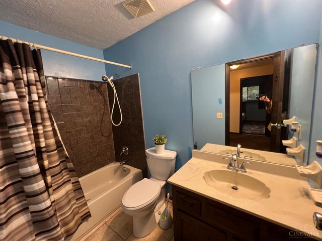 5 Knollwood Court, Fairfield, OH 45014