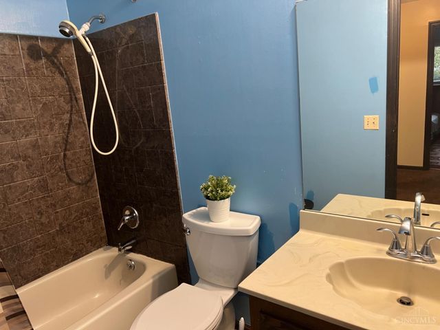 5 Knollwood Court, Fairfield, OH 45014