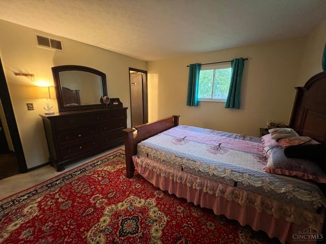 5 Knollwood Court, Fairfield, OH 45014