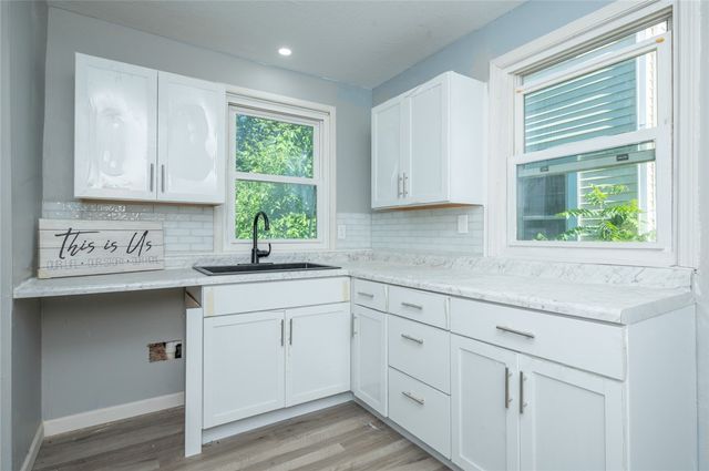 1613 York Street, Des Moines, IA 50316