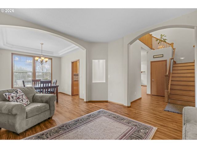 18214 S BROOKSTONE Dr, Oregon City, OR 97045