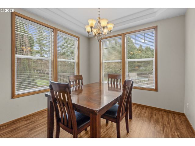 18214 S BROOKSTONE Dr, Oregon City, OR 97045