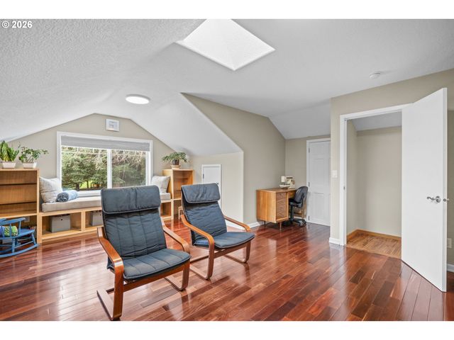 18214 S BROOKSTONE Dr, Oregon City, OR 97045