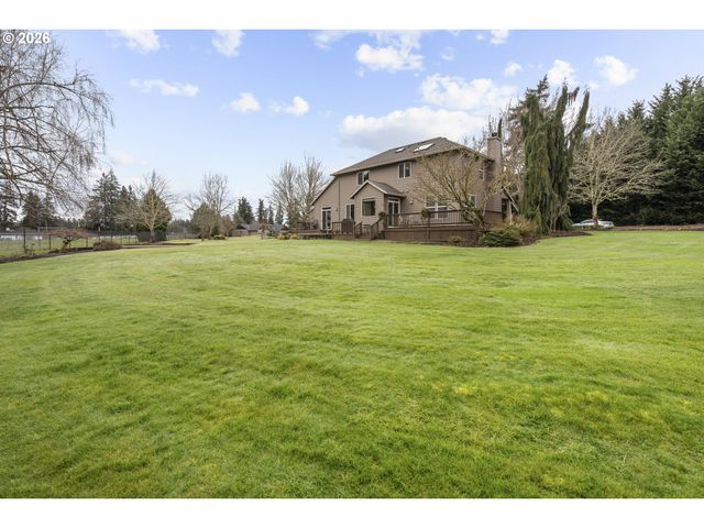 18214 S BROOKSTONE Dr, Oregon City, OR 97045