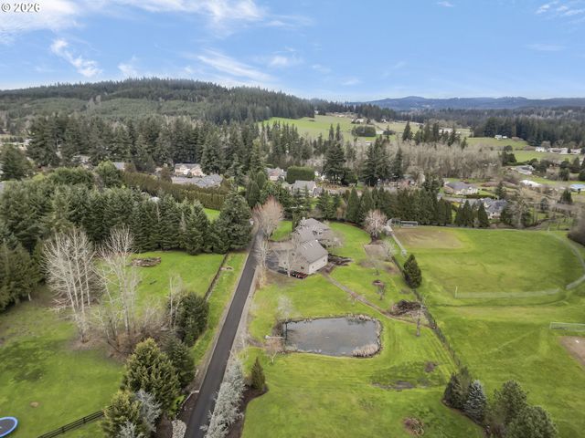 18214 S BROOKSTONE Dr, Oregon City, OR 97045