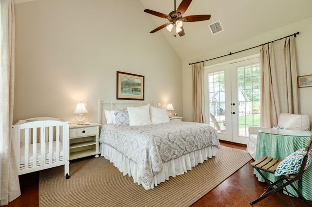 323 Cr-461b, Brazoria, TX 77422