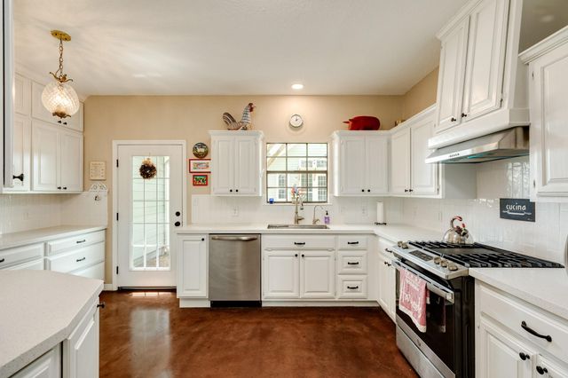 323 Cr-461b, Brazoria, TX 77422