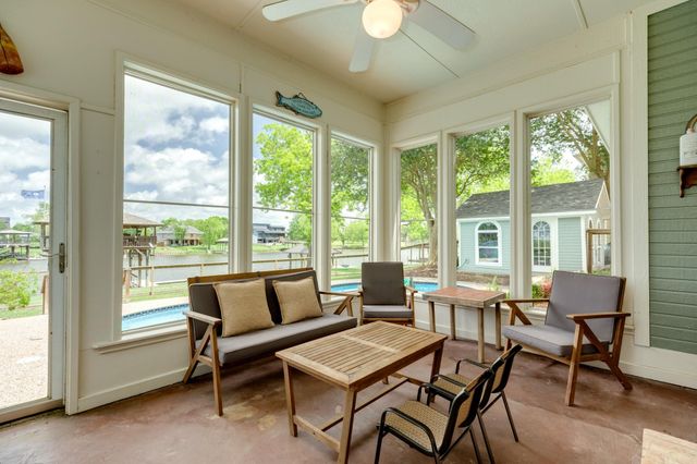 323 Cr-461b, Brazoria, TX 77422