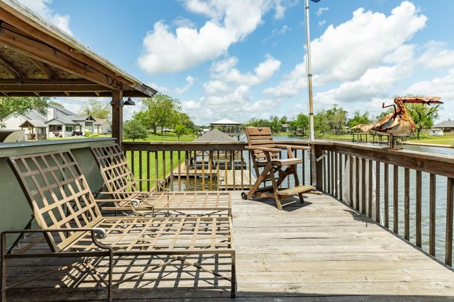 323 Cr-461b, Brazoria, TX 77422