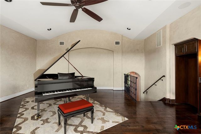 1928 Running Creek Drive, Salado, TX 76571