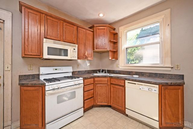 4016 Jamestown Street, Cincinnati, OH 45205