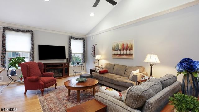 5 Constitution Way, Franklin Twp., NJ 08873